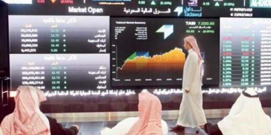 سوق الأسهم السعودية يهبط 0.28% بضغط قطاع الطاقة