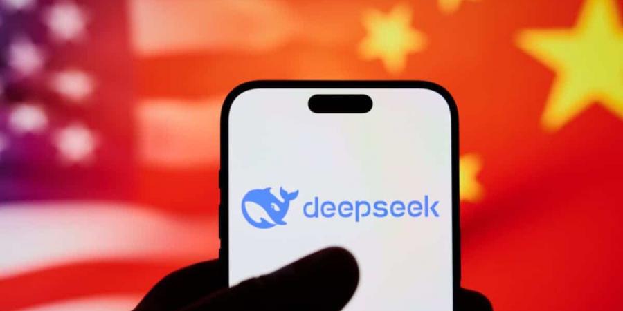 حرب باردة تقنية.. OpenAI تدعو رسميًا إلى حظر DeepSeek