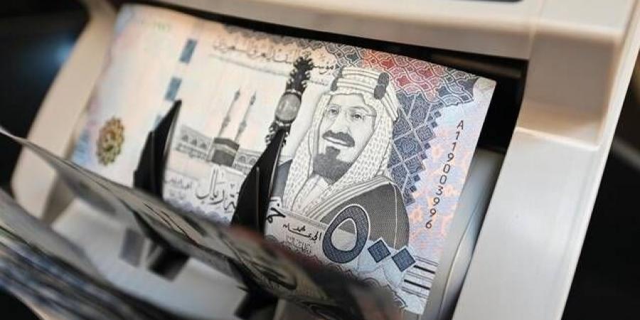 "فيتش"تتوقع تحسناً محدوداً بأداء البنوك السعودية مع خفض الفائدة..ونمو الإقراض14%